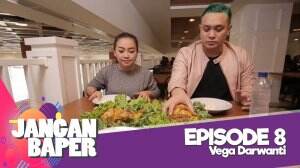 Laper! Mpok Alpa Dan Gilang Dirga Lahap Bener Makan Ayam Bekakak
