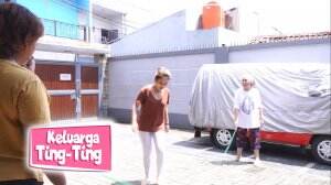 Ayu Mengajari Bilqis Bermain Karet - Keluarga Ting Ting Eps. 8