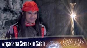 Argadana Menemukan Pusaka Keris Mata Dua