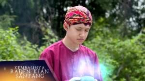 Kian Santang Berusaha Untuk Menyembuhkan Surawisesa - KRKS Eps 172-173