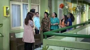 Ada Apa Nih Rame-Rame Depan Rumah Kendar?