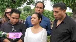 Karen Pooroe Akan Minta Arya Suaminya Bertanggung Jawab Atas Meninggalnya Anaknya