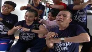 Demam Para Artis Cover Lagu Dan Main Tik-Tok