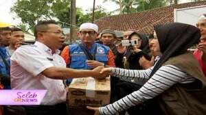 Ustadz Zacky Dan Kawan-Kawan Bantu Korban Banjir Di Lebak, Banten