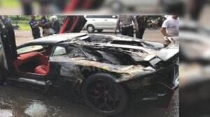 Mobil Kesayangan Raffi Ahmad Terbakar