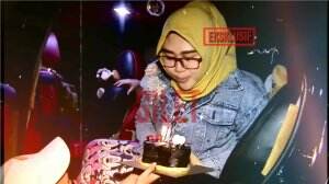 Daus Mini Berikan Kejutan Ulang Tahun Untuk Sang Istri