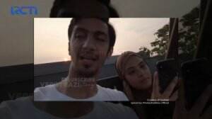 Kemesraan Pasangan Vebby Palwinta Dan Razi
