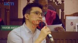 Irwansyah Penuhi Panggilan Sidang