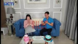 Perayaan Sederhana Ulang Tahun Fitri Carlina dan Sang Suami