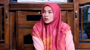 Denok Terbujuk Ajakan Ibu Sama Bapak