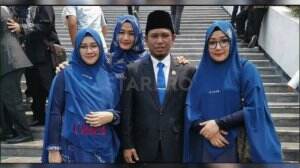 Viral! Lora Fadil Anggota DPR Yang Punya Tiga Istri