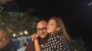 Kebahagiaan Para Artis Bersama Pasangannya