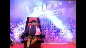 Bro Kepo Mampir Ke Panggung The Voice Indonesia Nih, Siapa Ya Yang Dia Kepoin?