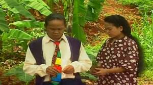 Mandra Serius Sama Munaroh - Si Doel Anak Sekolahan