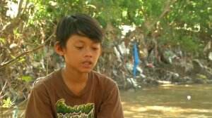Deden Rajin Sholat dan Berdoa Untuk Kedua Orangtuanya