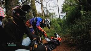 Fina Patah Tulang Saat Free Ride - Travel Addict Eps. 14