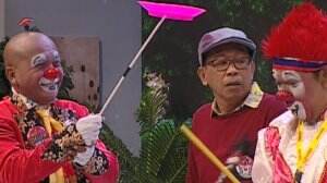 Jarwo Lagi Nggak Mau Dihibur Badut