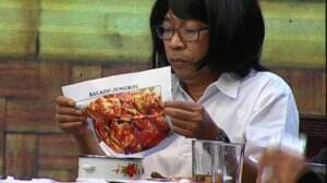 Jarwo Sama Opie Kumis Di Kasih Makan Kertas Bergambar - Dagelan Oke