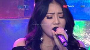 Via Vallen Feat Osvaldorio, "Selingkuh" - DAHSYATNYA AWARDS 2018