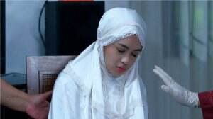 Gangguan Saat Iceu Diruqyah - Dunia Terbalik Eps. 2404