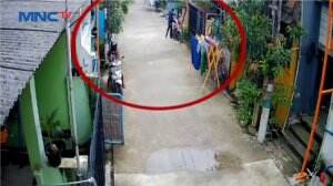 Aksi Curanmor Di Perumahan Terekam Cctv