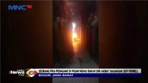 Aksi Pria Pedagang Nekad Bakar Diri