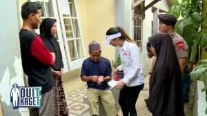 Hal Yang Pertama Pak Abdul Lakukan Adalah Membayar Hutang Lalu Belanja
