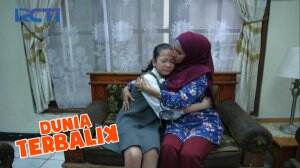 Zaenab Pulang Ke Rumah Idoy - Dunia Terbalik Eps. 2147