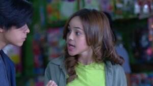 Vanya Cari Buat Babeh Agi Tersenyum Lagi