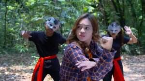 SEREM! Vanya Dikepung Pendekar Penari