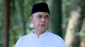 Babeh Penasaran Sama Pesan Pendekar Bercadar