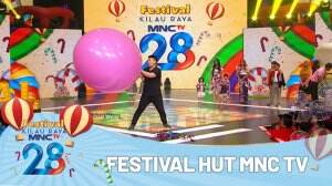 Hebat! Pria Ini Bisa Masuk Dalam Balon Raksasa
