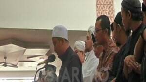 Duka Menyelimuti Meninggalnya Ayah Ustadz Yusuf Mansur