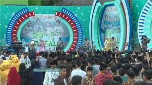 WALI Ft. Keluarga Personil "Wali" - Baik Baik Sayang
