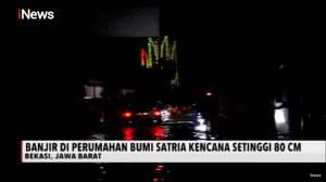 Banjir Masih Mengepung Wilayah Perumahan Bumi Satria Kencana Bekasi Setinggi 80 Sentimeter