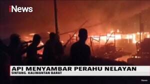 Akibat Hubungan Pendek Arus Listrik, Empat Lanting dan Perahu Motor Pengangkut BBM di Sintang Terbakar