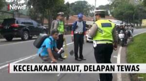 Polisi Subang Olah TKP Kecelakaan Bus Menggunakan Scanner 3D
