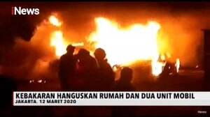 Sebuah Rumah dan Dua Unit Mobil Hangus Terbakar Disebabkan Ada Teror Bom Molotov