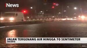 Jakarta Diguyur Hujan Deras Semalaman, Beberapa Daerah Terendam Banjir