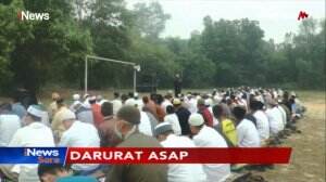 Warga Pekanbaru Bersama Berdoa