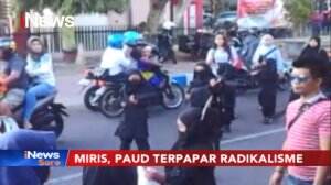 Gempar Video Viral Paud Tenteng Replika Senjata Dan Pakai Pakaian Sebar Hitam