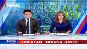 Mengerikan! Bertaruh Nyawa Lewati Jembatan Rapuh