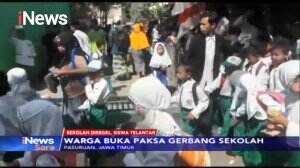 Sempat Disegel, Warga Buka Paksa Gerbang Sekolah di Pasuruan