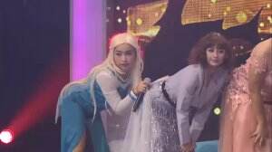 Goyangan Dewi Perssik Emang Ga Ada Lawannya