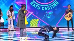 Goyangan Lala Yahudnya Sampai Bawah!