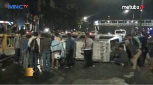 Mobil Terguling Dan Terbakar, 1 Tewas Terpanggang