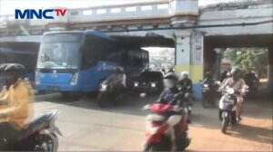Busway Nyangkut