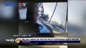Pencurian Motor di Agen Penjualan Terekam CCTV