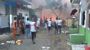 Mobil Meledak Sebabkan Puluhan Rumah di Pasar Dangdut Ludes Terbakar Api