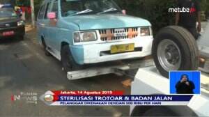 Gudang Di Daan Mogot Terbakar